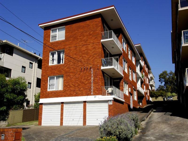 2/37 St Crescent, Drummoyne, NSW 2047 Property Details