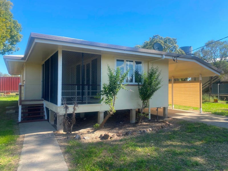 11 Kennedy Street, Condamine, QLD 4416