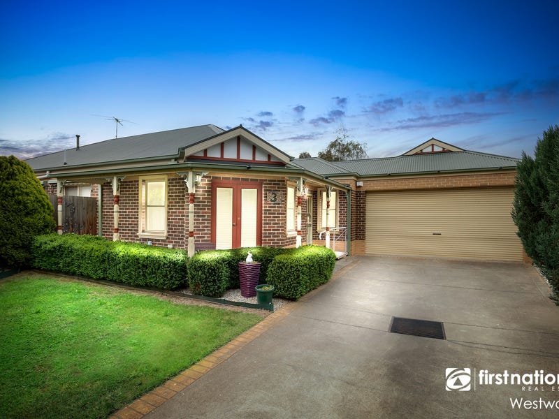 3/4 Riverbend Crescent, Werribee, Vic 3030 - Property Details