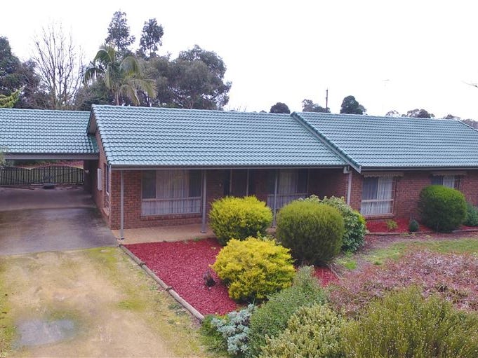 2 Laidlaw Avenue, Edenhope, Vic 3318 Property Details