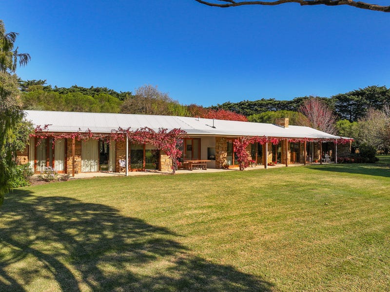 19 Main Road, Lindenow, Vic 3865 House for Sale