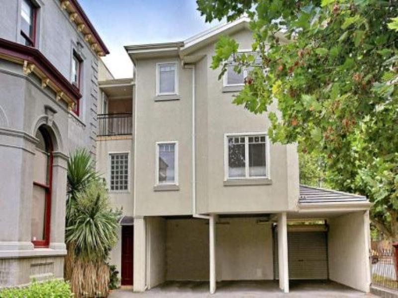 2/17 Byrne Avenue, Elwood, VIC 3184