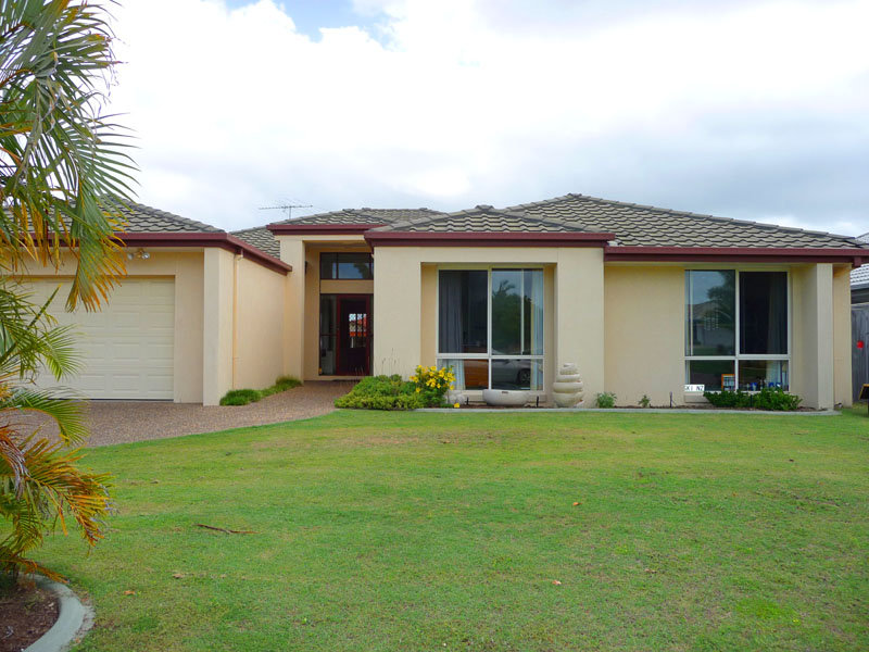 26 Topsail Circuit, Banksia Beach, QLD 4507