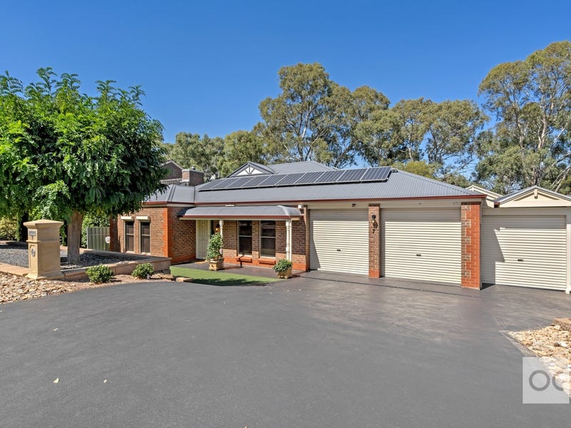 Houses for Sale in Greenway Dr, Surrey Downs, SA 5126