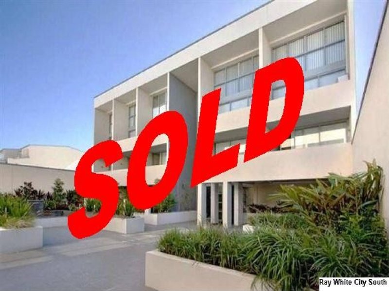 18/654 Botany Road, Alexandria, NSW 2015 Property Details