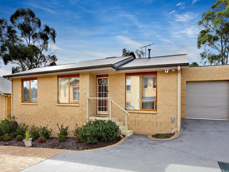 3/17 Silver Street, Eltham, Vic 3095 Property Details