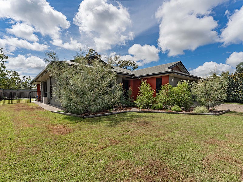 6 Brokenwood Street Emerald Qld 4720 Realestate Com Au