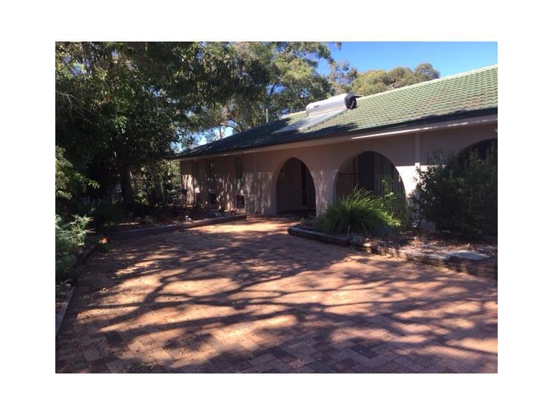 56 Gladys Road, Lesmurdie, WA 6076