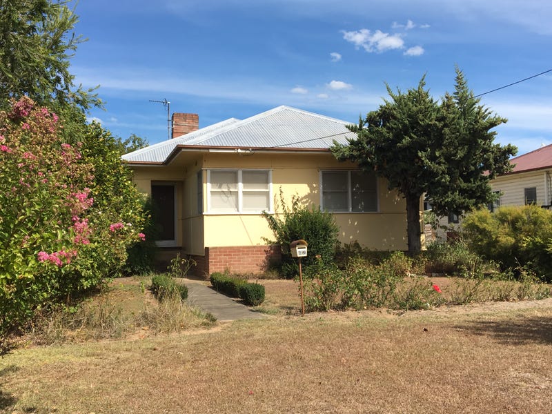 42 Herbert Street, Tumut, NSW 2720