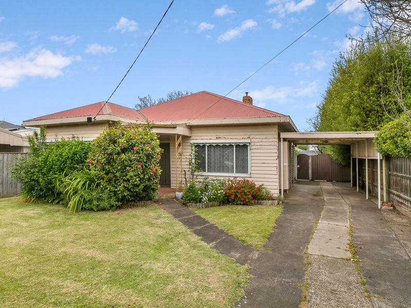 12 Wattle Grove, Seaholme, Vic 3018 Property Details