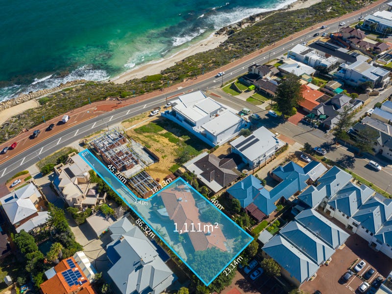 135 West Coast Drive, Sorrento, WA 6020 135 West Coast Drive, Sorrento, WA 6020
