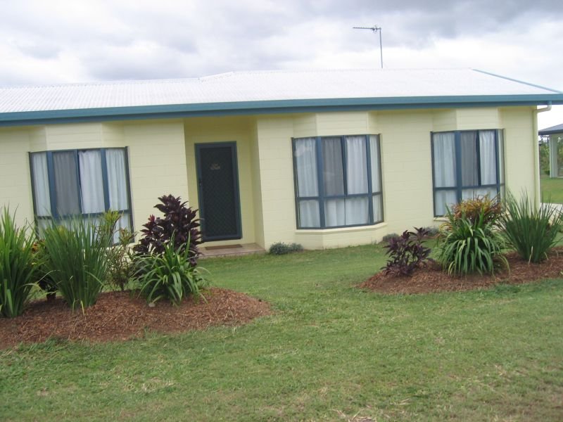 13 Jacinta Cres, Mareeba, QLD 4880