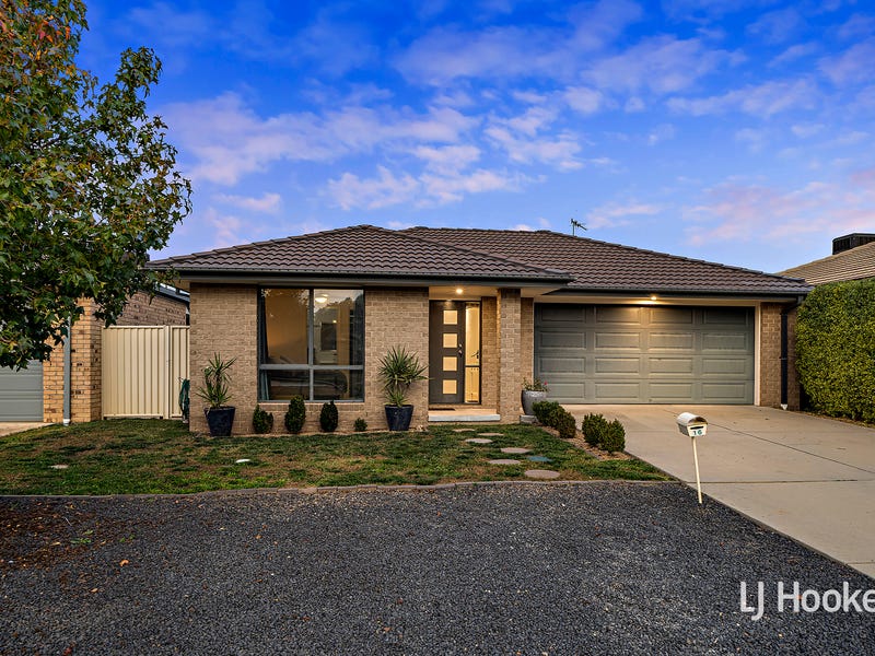 16 Stump Jump Crescent, Dunlop, ACT 2615 Property Details