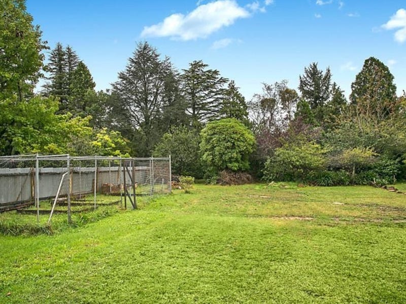 34 Armstrong Street, Wentworth Falls, NSW 2782