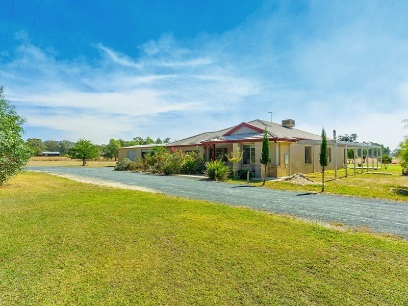 226 Hueske Road, Jindera, NSW 2642