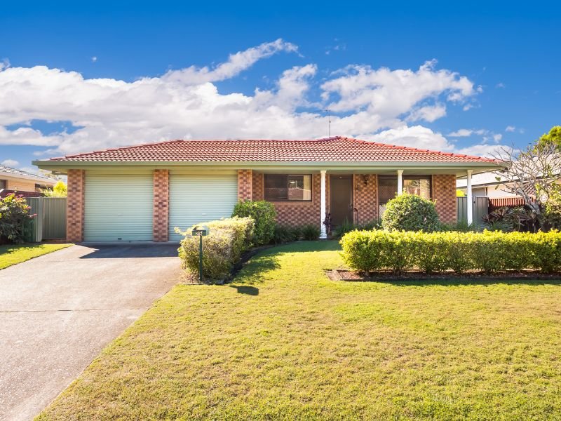 25 Japonica Drive, Palm Beach, QLD 4221