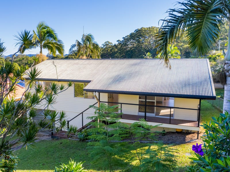 4 Lagoon Dr, Palmwoods, Qld 4555 House for Sale