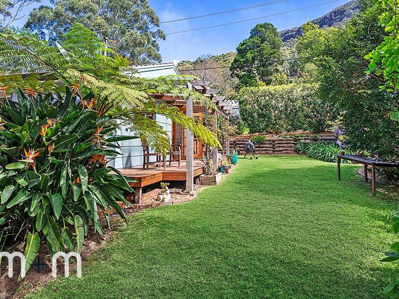 1 Asquith Street, Austinmer, NSW 2515 Property Details
