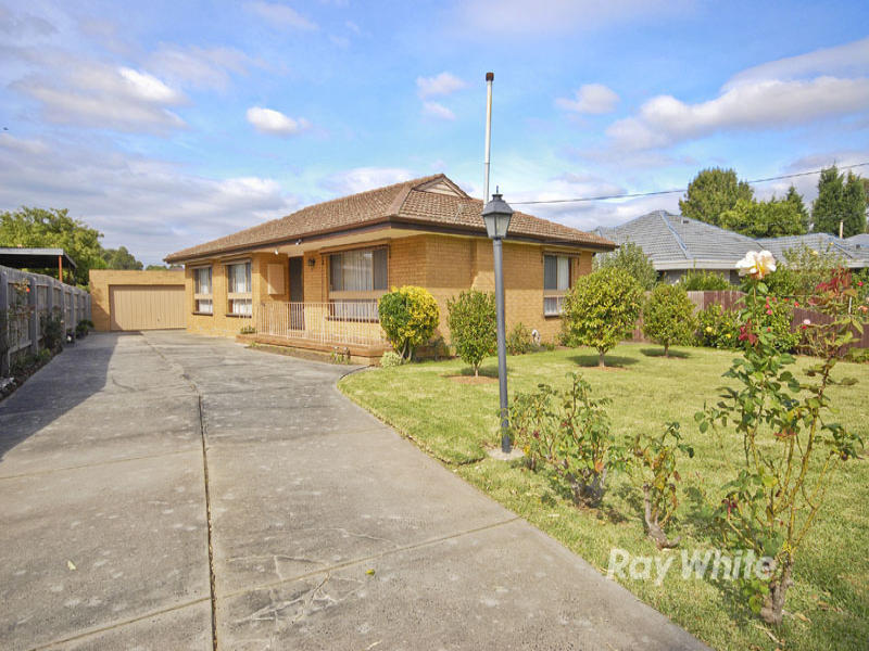 64 Grayson Drive, Scoresby, Vic 3179 Property Details
