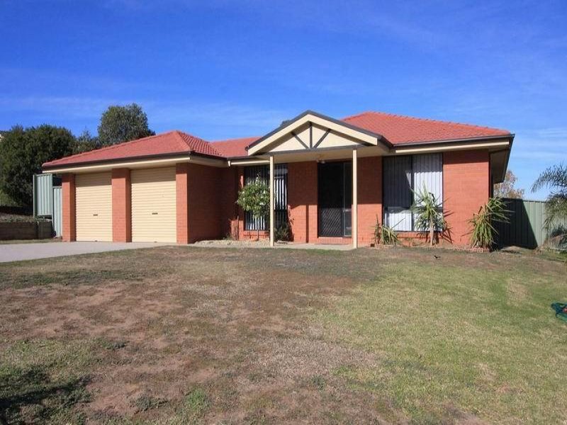 51 Darrambal Dr, Lavington, NSW 2641 Property Details