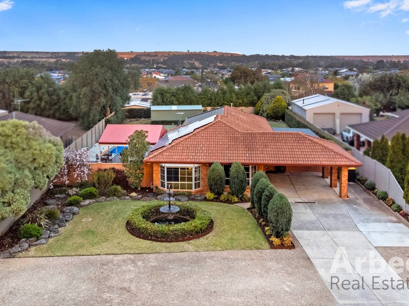 51 Cairns Drive, Darley, Vic 3340 Property Details