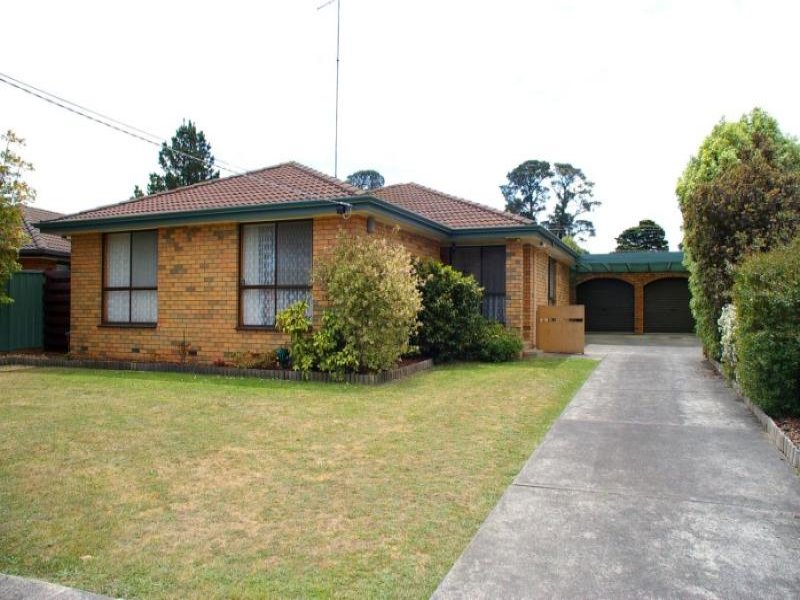 10 Iona Drive, Sebastopol, VIC 3356