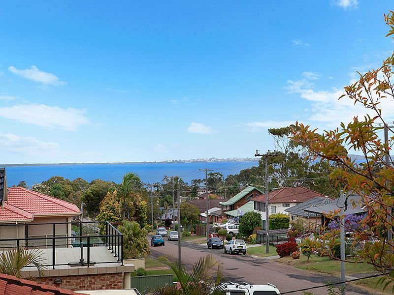 75 Avenue, Gorokan, NSW 2263
