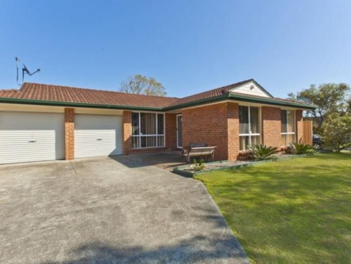 16 Cederwood Cres, Raymond Terrace, NSW 2324