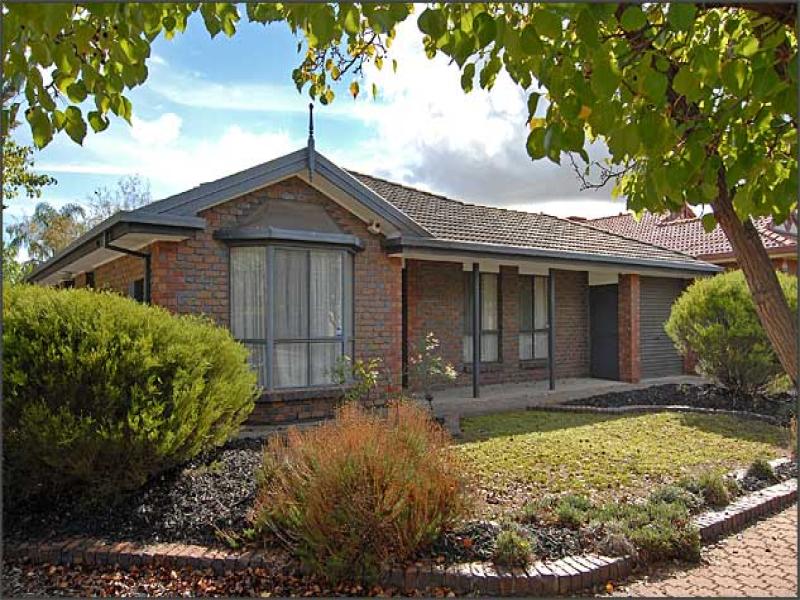 15 Oakdale Drive, Gilles Plains, SA 5086