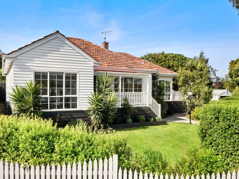 14 Merton Grove, Manifold Heights, VIC 3218