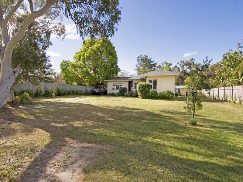 17 Davidson Avenue, Forestville, NSW 2087 Property Details