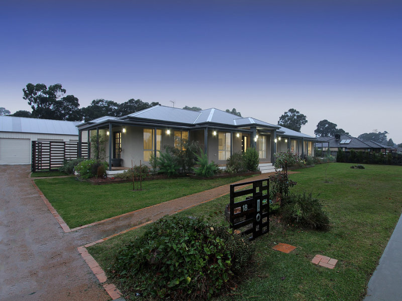 18 May Park Drive, Paynesville, Vic 3880 Property Details