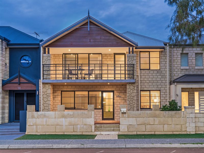 52 Flinders Lane, Rockingham, WA 6168