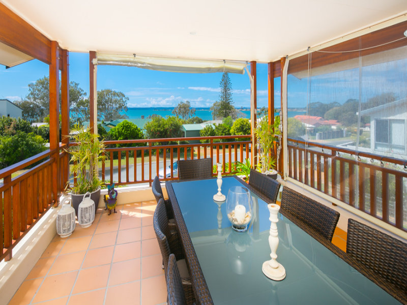 8 Outlook Parade, Ormiston, Qld 4160 Property Details