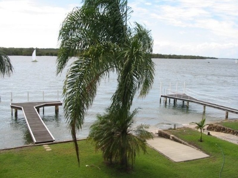 12 Esplanade, Jacobs Well, QLD 4208