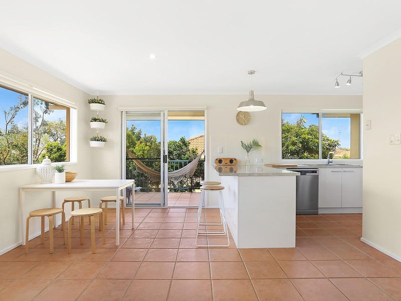 3/8 Advance Place, Sunrise Beach, QLD 4567