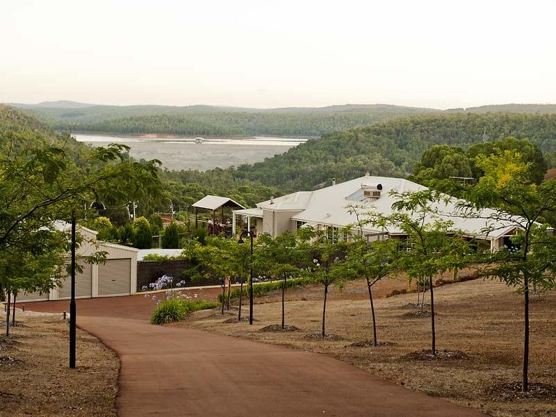 102 Admiral Road, Bedfordale, WA 6112