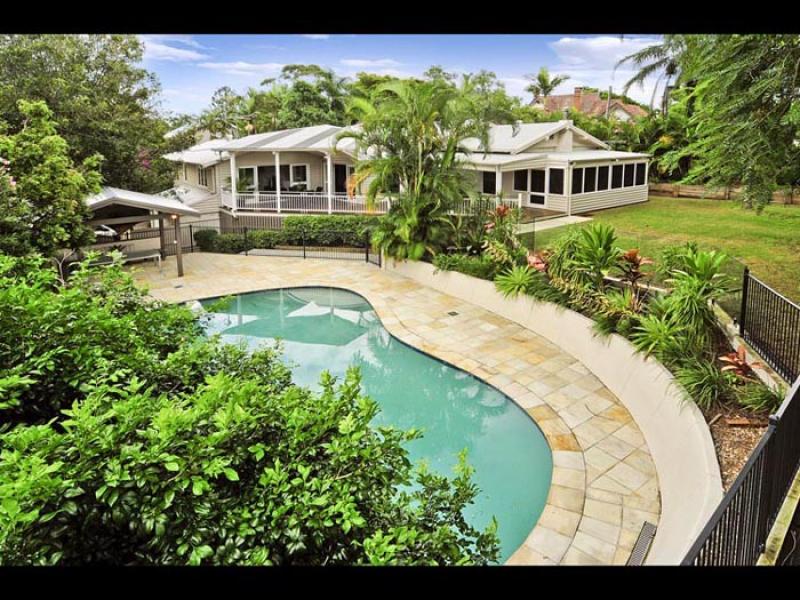 9 Woodberry Avenue, Sherwood, Qld 4075 Property Details