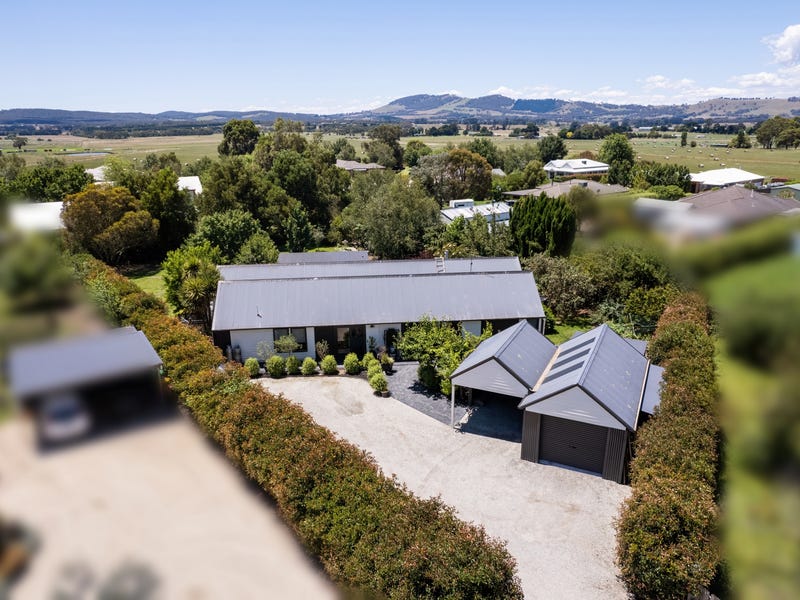 13 Kilmorelancefield Road, Lancefield, VIC 3435