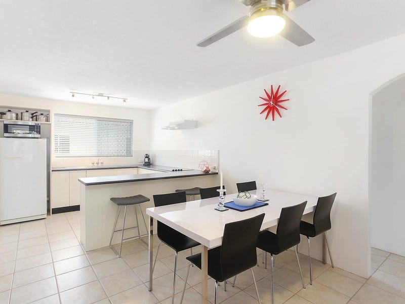 2/7 Fielding Street, Currumbin, Qld 4223 Property Details