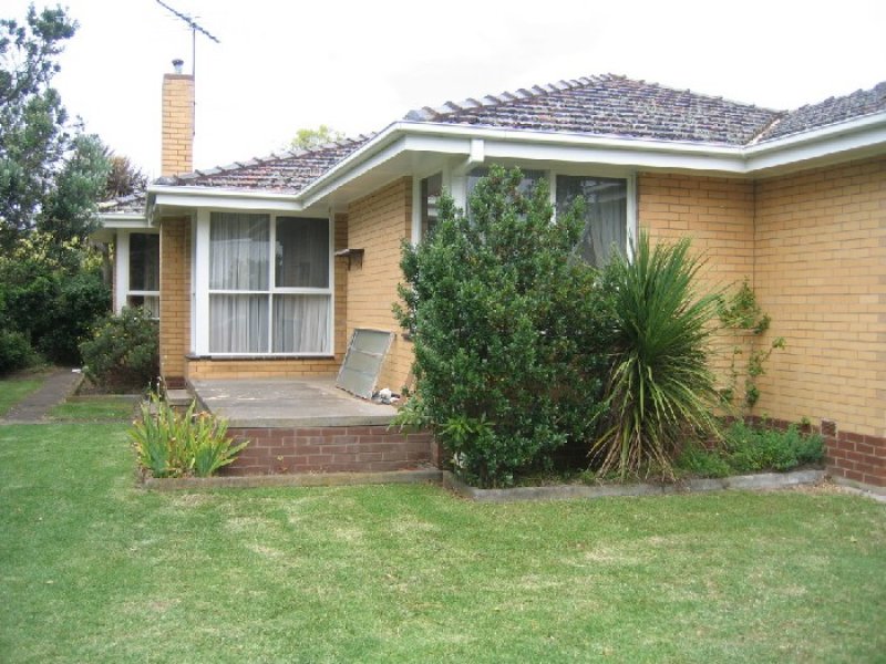 21 Golf Links Road, Barwon Heads, VIC 3227