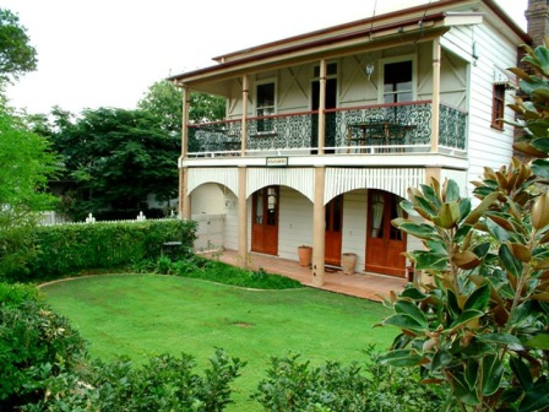 61 Strathmore Street, Kedron, QLD 4031