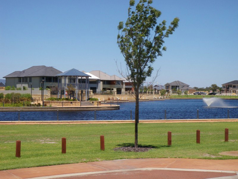 24 Castlewood Parkway, Southern River, WA 6110