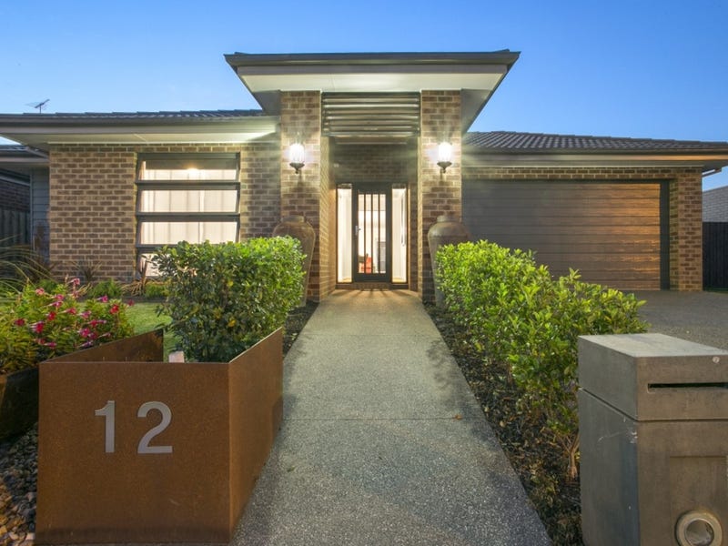 12 Warralily Boulevard, Armstrong Creek, VIC 3217