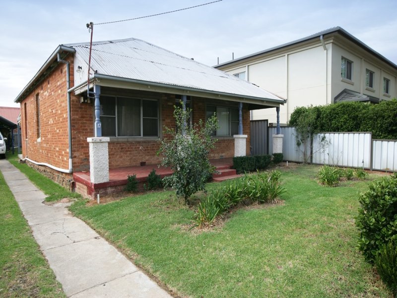 17 Street, Wagga Wagga, NSW 2650