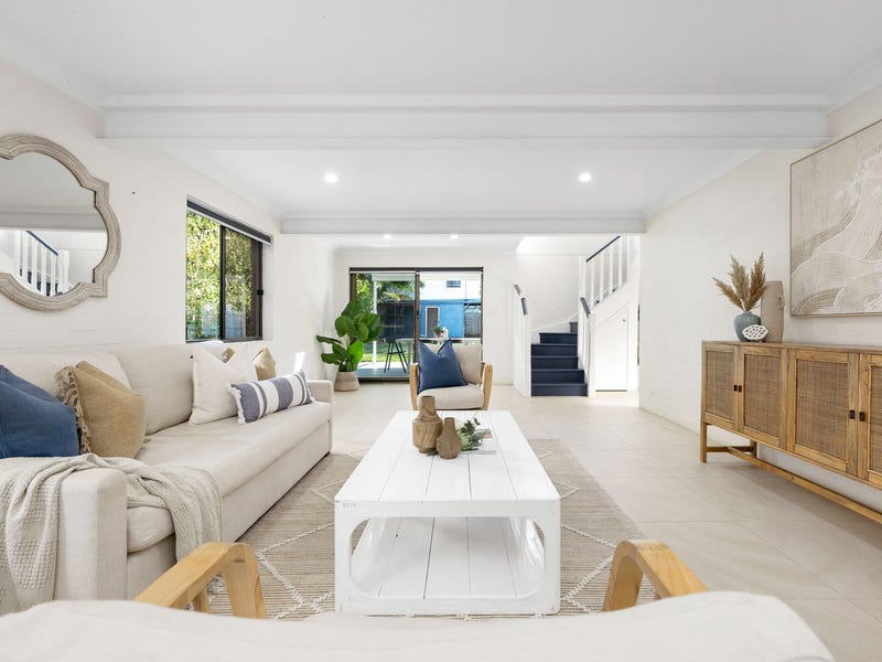 45 Perkins Street, Sandgate, Qld 4017 Property Details