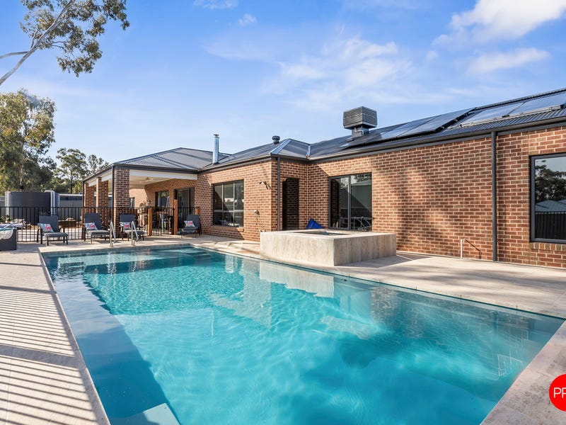 4 Hiley Place, Junortoun, Vic 3551 House for Sale