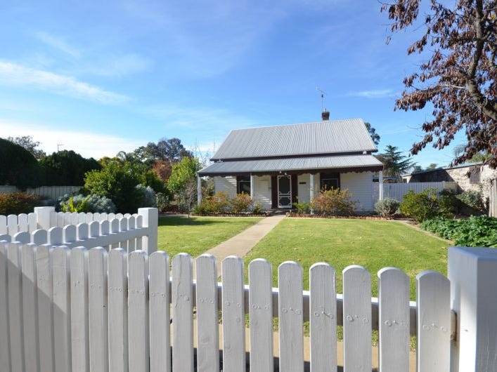 88 Hovell Street, Echuca, VIC 3564