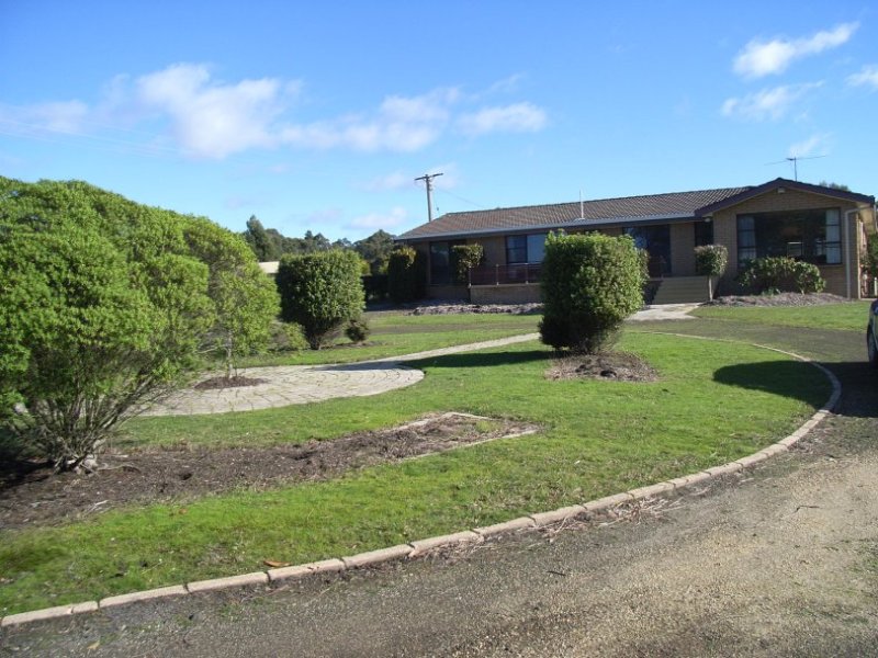 10 Augustus Street, Beauty Point, TAS 7270