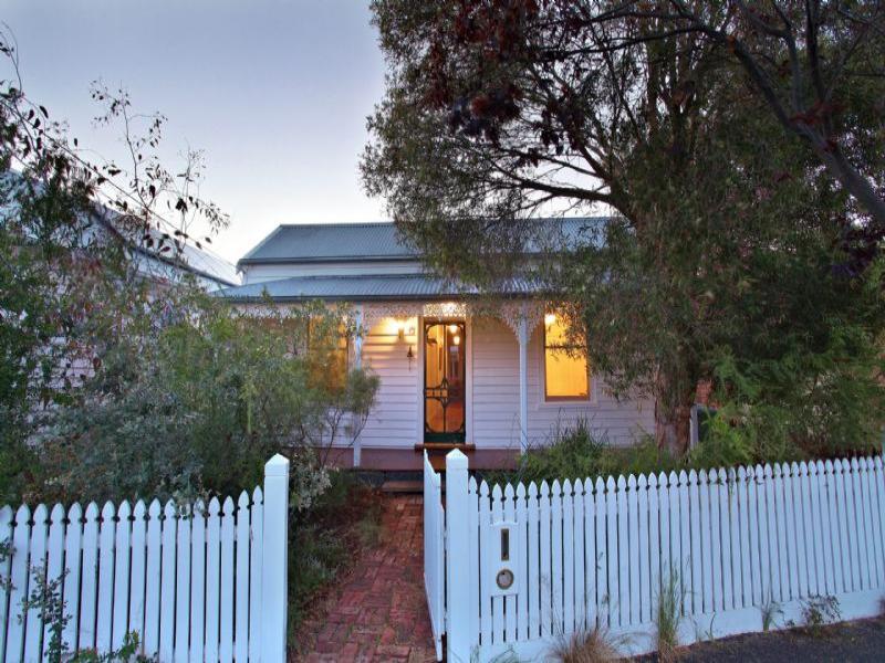 19 Macquarie Street, Williamstown, Vic 3016 Property Details